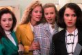 Heathers (1988): la comedia negra que inventó el “mean girls” moderno y dejó un manual queer de supervivencia